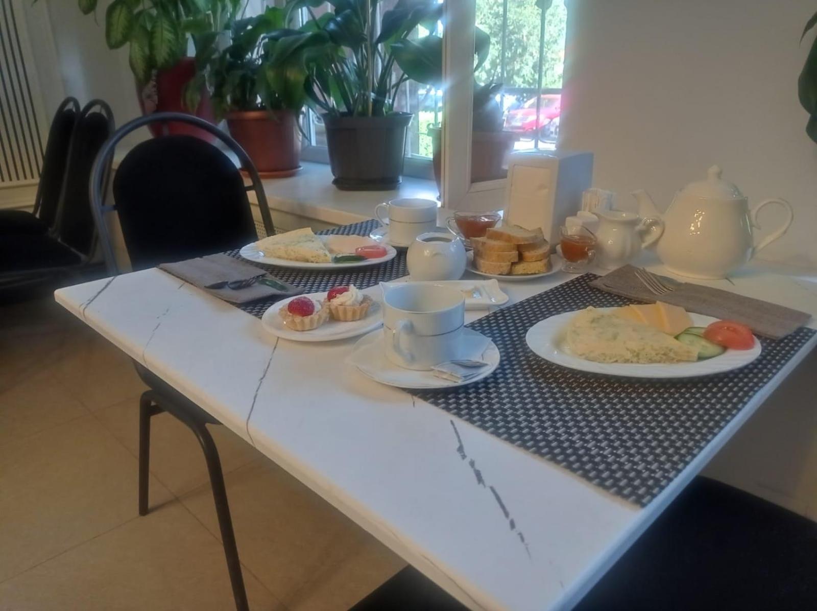 Ajour Hotel Alma-Ata Buitenkant foto