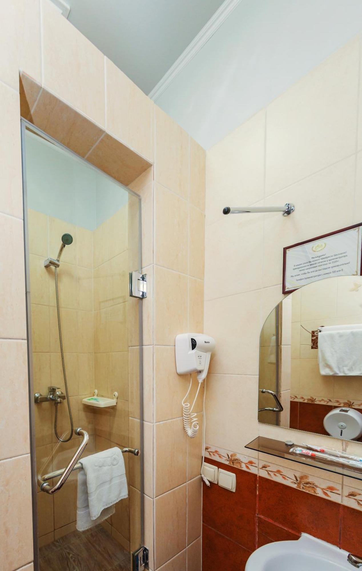 Ajour Hotel Alma-Ata Buitenkant foto