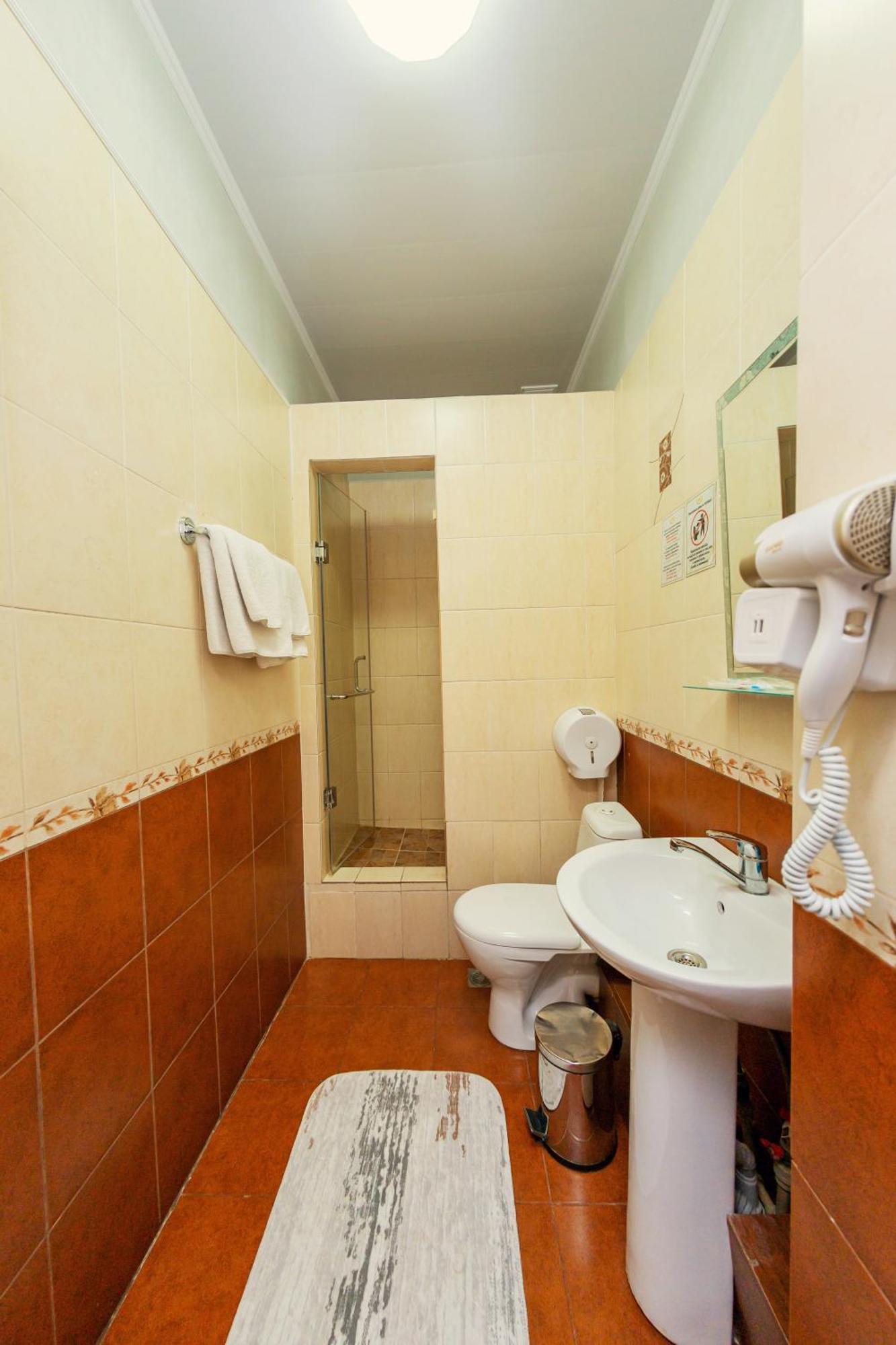 Ajour Hotel Alma-Ata Buitenkant foto