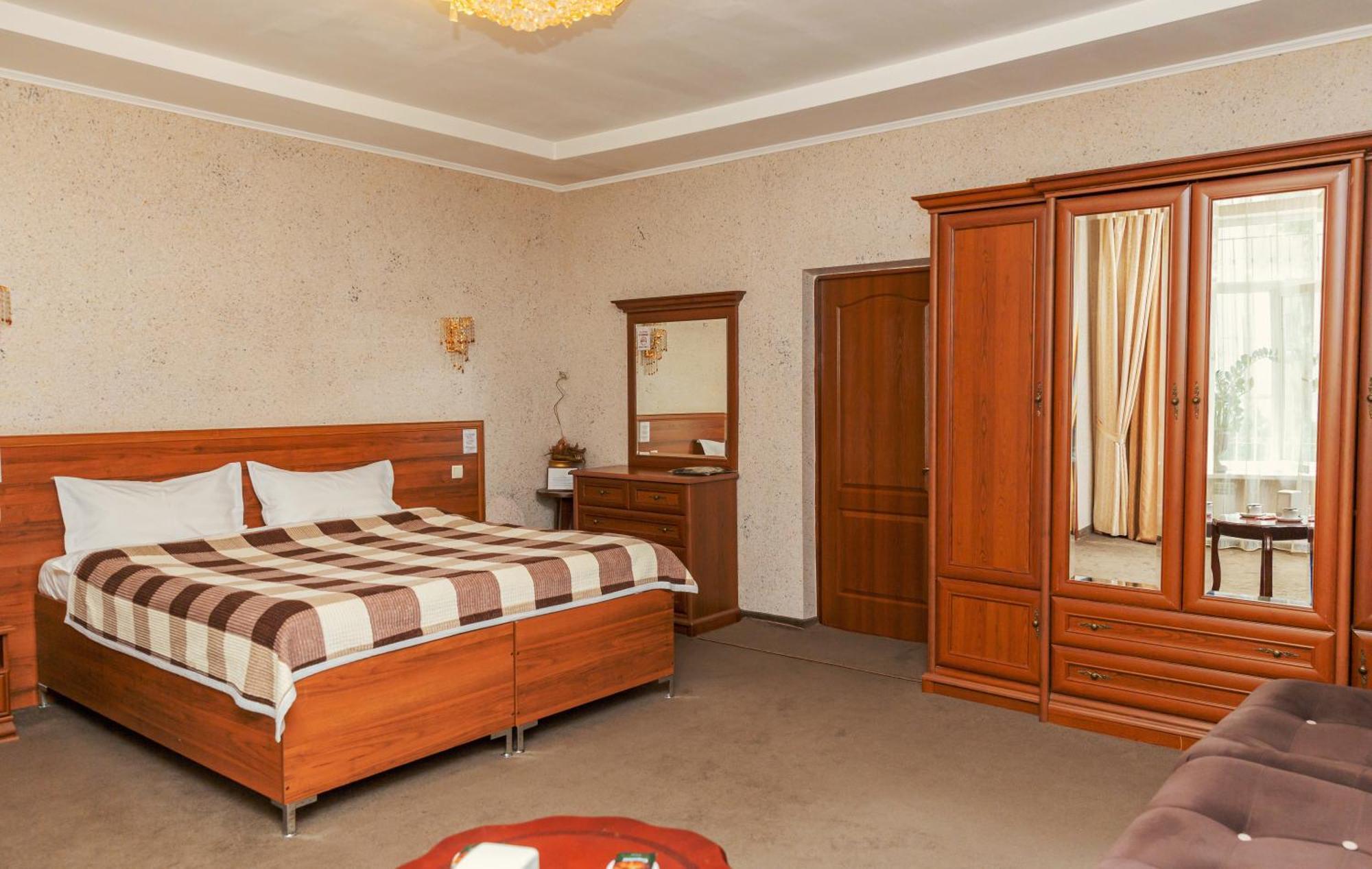 Ajour Hotel Alma-Ata Buitenkant foto