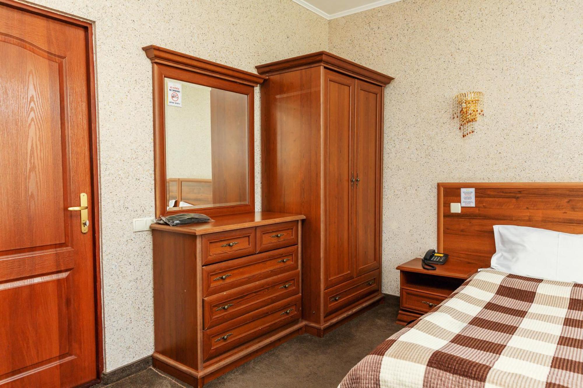 Ajour Hotel Alma-Ata Buitenkant foto